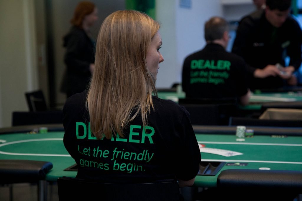Are Live Casino Games the Future of iGaming?