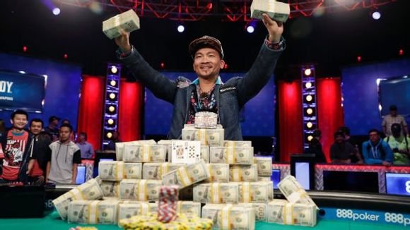 How to Recreate the World Series of Poker in Your Own Home