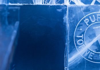 Ice Hotel - Gifts for Card Players