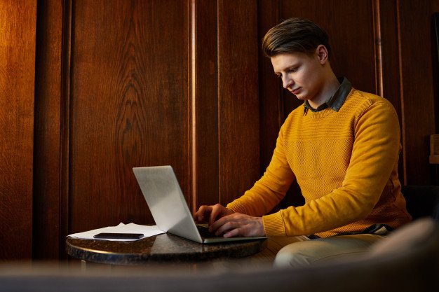 Why Online Gambling is Gaining Popularity Among Europe - Gifts for Card Players