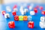 Factors to consider while choosing the best online casino - Gifts for Card Players