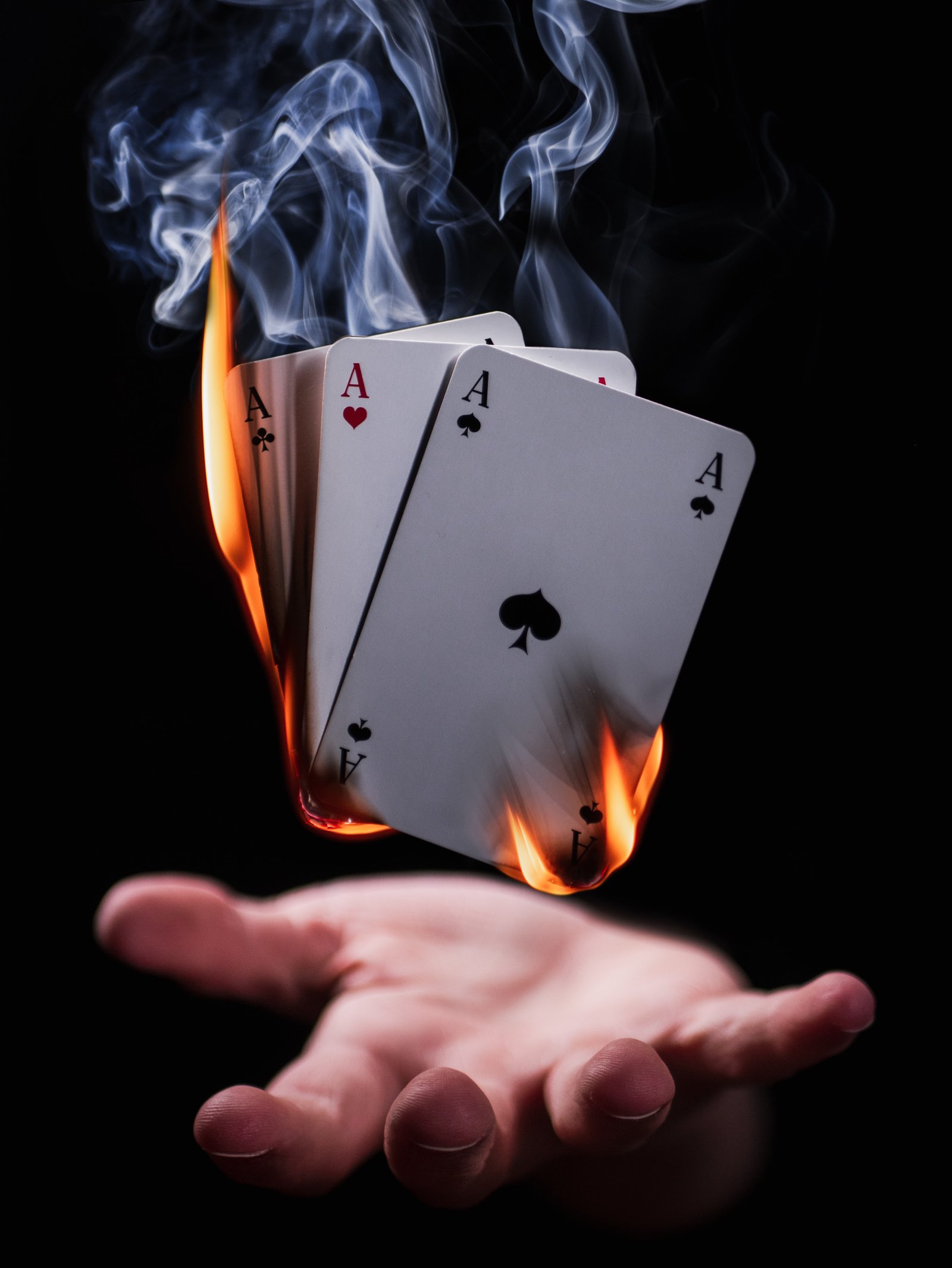 The Best Resources for Learning Cardistry & Card Tricks - Gifts for Card Players