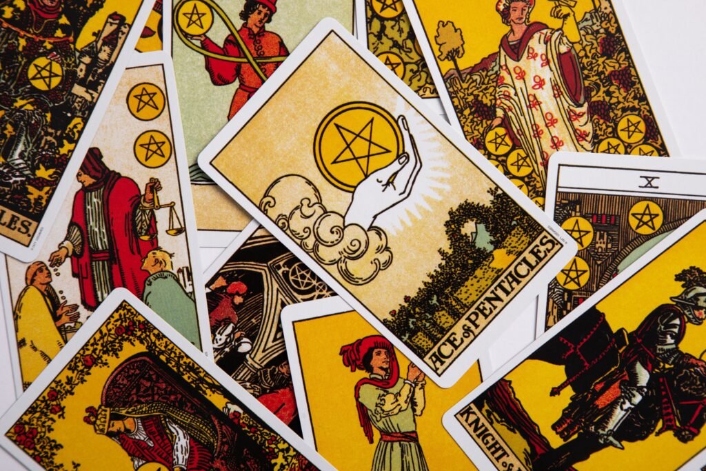 6 Excellent Resources to Learn the Tarot (for Free!) 