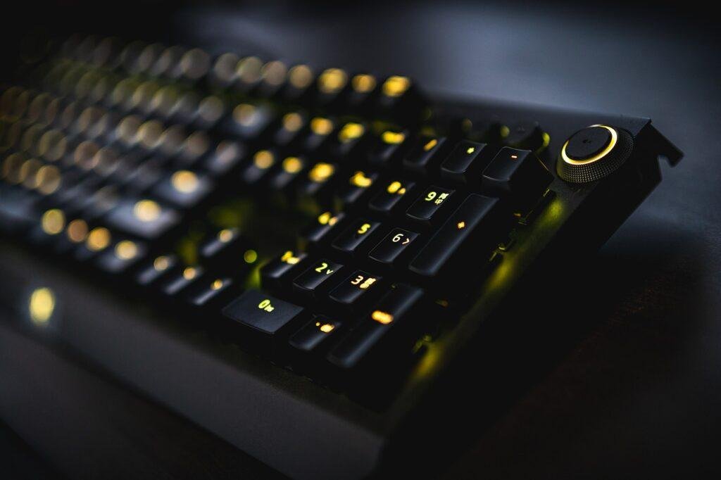 What To Know If You Want To Become An Esports Player?